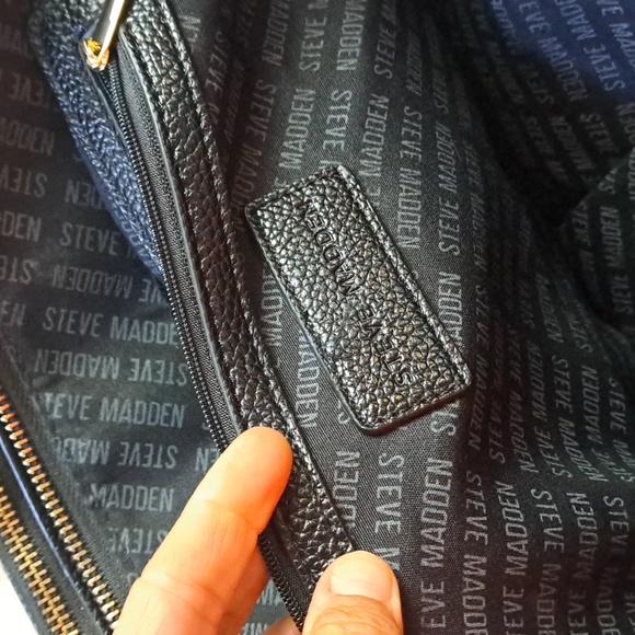 Steve Madden vegan leather multi compartment zip travel messenger laptop bag - Picture 11 of 17